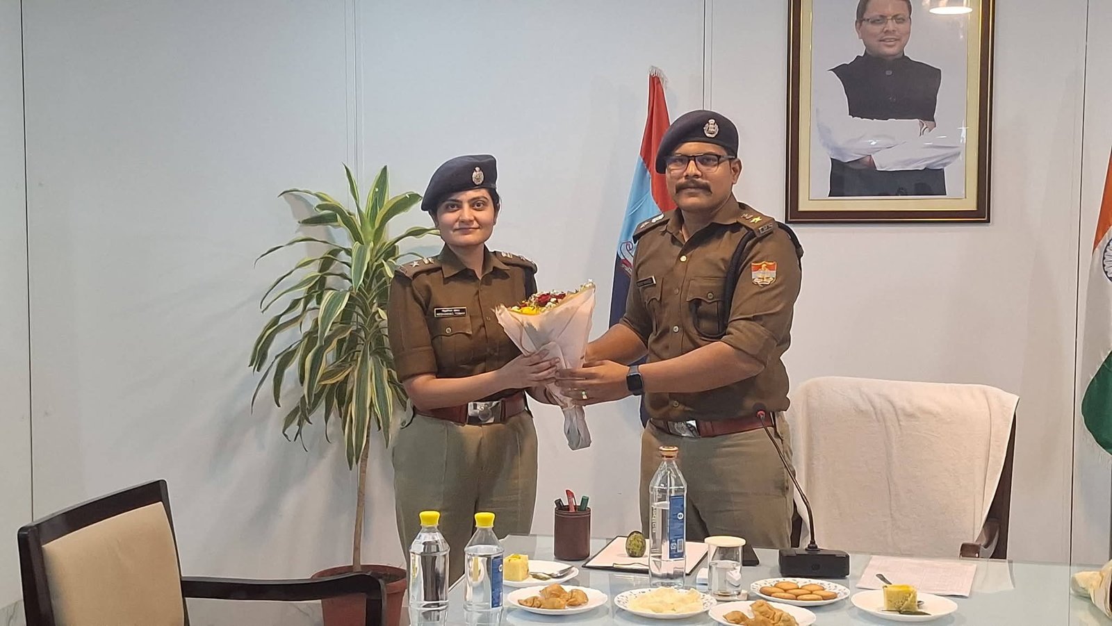 आज दिनांक 15/02/2026 को जनपद ऊधमसिंहनगर में पुलिस अधीक्षक अपराध/यातायात के पद पर कार्यरत सुश्री नीहारिका तोमर का स्थानांतरण जनपद रुद्रप्रयाग में पुलिस अधीक्षक रुद्रप्रयाग के पद पर।