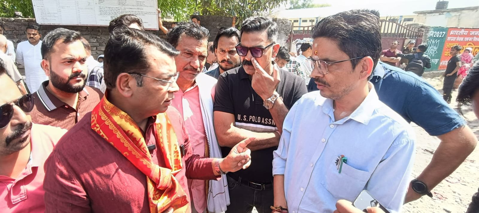 विधायक शिव अरोरा ने किया गैस एजेंसियों का दौरा! बोले विपक्ष भ्रम की स्थिति ना बनाये, सरकार के पास पर्याप्त मात्रा मे गैस के भण्डार , बुकिंग वाले उपभोक्ता को गैस आपूर्ति हो रही है सुनिश्चित।